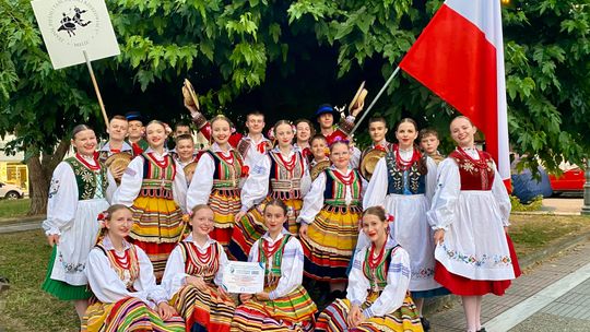 Adepci Zespołu Pieśni i Tańca „Rzeszowiacy” oraz Zespół Pieśni i Tańca „Mali Rzeszowiacy” spędzili 10 dni w Grecji i Albanii