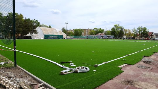 Boisko Gryf wchodzi w decydującą fazę modernizacji