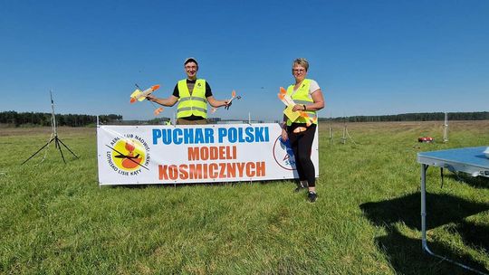 Całe podium mieleckie w Mistrzostwach Polski Modeli Rakietoplanów S8P!