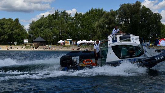 Długi weekend nad Jeziorem Tarnobrzeskim to 53 interwencje policji i 3 akcje ratunkowe