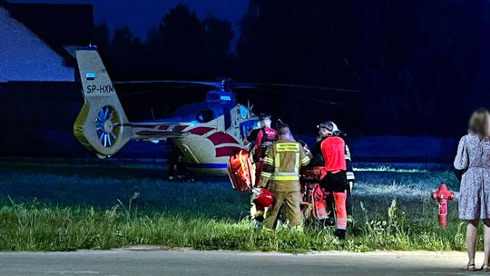 Dramatyczny wypadek w Gorzycach! Dwoje nastolatków spadło z hulajnogi, 15-latkę zabrał śmigłowiec LPR