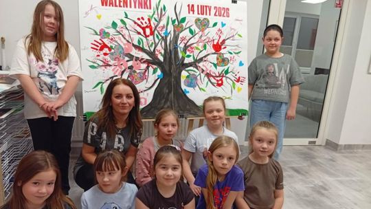 „Drzewo Przyjaźni” stworzone przez dzieci w Wadowicach Górnych