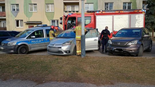 Dzieci zatrzaśnięte w samochodzie. Służby interweniowały w Mielcu