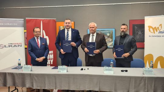 Historyczny moment dla mieleckiej kultury. Podpisano umowę na przebudowę Domu Kultury SCK