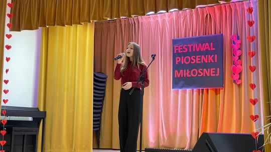 I. Międzygminny Festiwal Piosenki Miłosnej w Grochowem