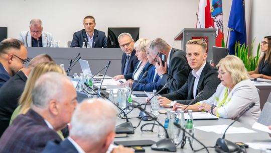 Jaka decyzja w sprawie utworzenia Spółdzielni Energetycznej w Mielcu? - Sesja Rady Powiatu Jaka decyzja w sprawie utworzenia Spółdzielni Energetycznej w Mielcu? - Sesja Rady Powiatu