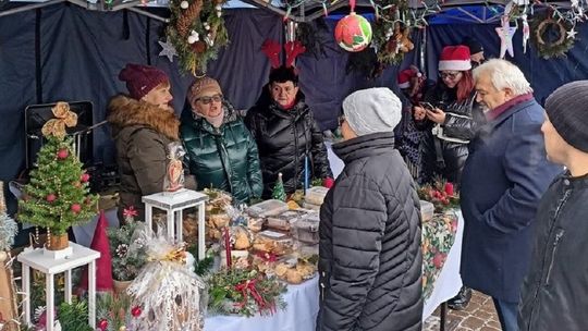 Jarmark świąteczny na Radomyskim rynku