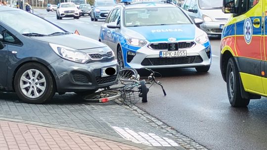 Kierująca kia potrąciła rowerzystkę w Mielcu. Jedna osoba w szpitalu