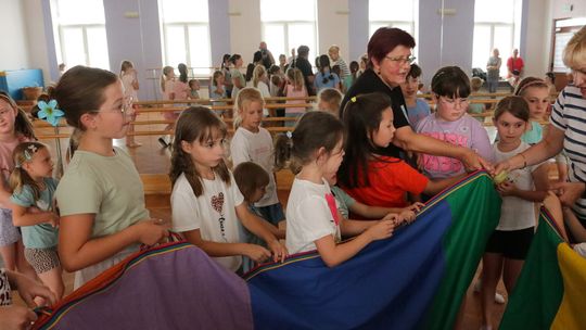 Kreatywność i mocna energia dzieci podczas  Letniej Akademii Artystycznej  Mielcu