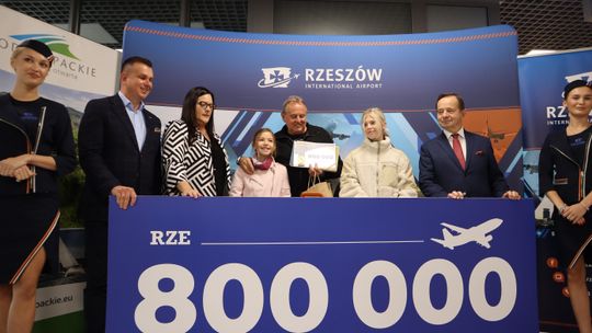Mamy rekord!!! 800 tysięcy pasażerów odprawiono w Jasionce w 2023 roku!!!