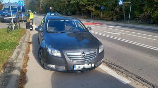 Mielec. Samochód potrącił 13-latkę jadącą na rowerze Mielec. Samochód potrącił 13-latkę jadącą na rowerze
