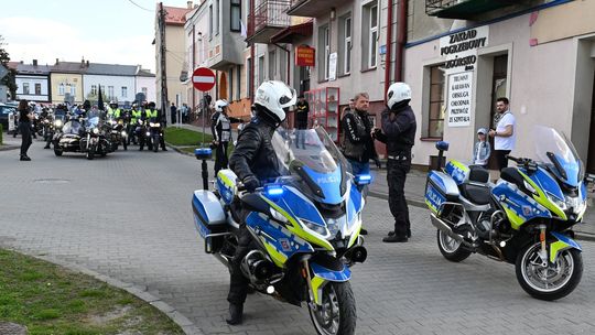 Mieleccy policjanci na otwarciu sezonu motocyklowego w Radomyślu Wielkim