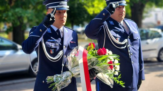 Mieleccy policjanci upamiętnili 85. rocznicę sowieckiej napaści na Polskę