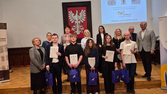 Mistrzowie języka angielskiego nagrodzeni
