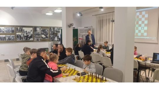 Nauka gry w szachy  spotkała się z dużym zainteresowaniem