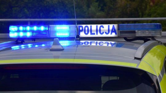 Nie ustąpił pierwszeństwa dzieciom oczekującym na przejście przez jezdnię