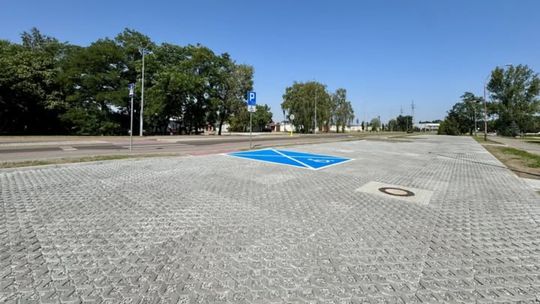 Nowy parking przy ulicy Jagiellończyka w Mielcu już jest. Można parkować