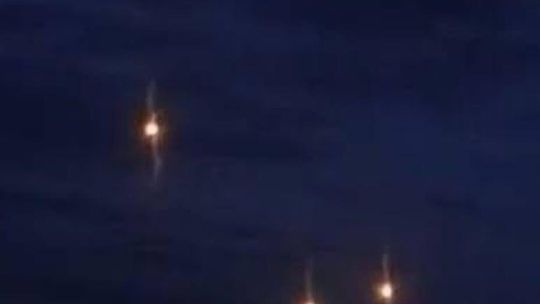 Ogniste kule na niebie. Mieszkańcy województwa świętokrzyskiego w szoku Ogniste kule na niebie. Mieszkańcy województwa świętokrzyskiego w szoku