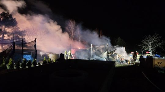 Ogromne straty po pożarze budynku gospodarczego w Rzemieniu