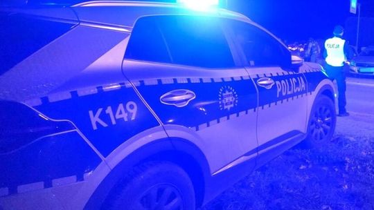 Pijany 43-latek uszkodził cztery samochody