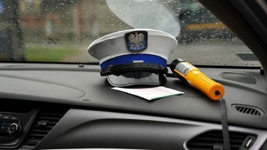 Pijany spowodował kolizję i uciekł z miejsca zdarzenia Pijany spowodował kolizję i uciekł z miejsca zdarzenia