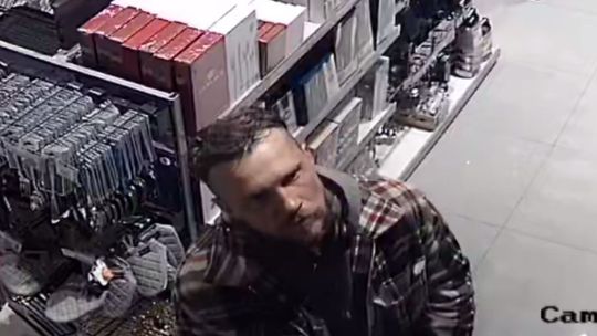 Poszukiwany mężczyzna ze zdjęcia! Mężczyzna kilkakrotnie dokonał kradzieży w sklepach w Rzeszowie!