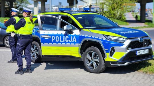 Potrącenie rowerzystki. Policjanci apelują o ostrożność!