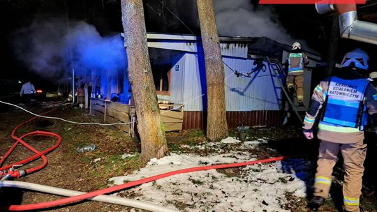 Pożar domku letniskowego w powiecie tarnowskim