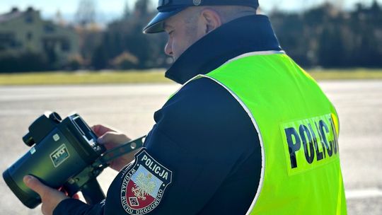 Przecław pod kontrolą. 26-latek pędził 111 km/h w obszarze zabudowanym