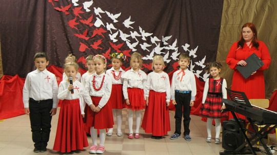 Przedszkolaki zaśpiewały i zatańczyły dla Polski