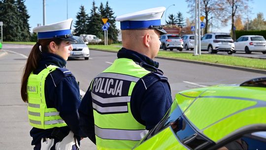 Przyjechała na cmentarz mając blisko 2 promile