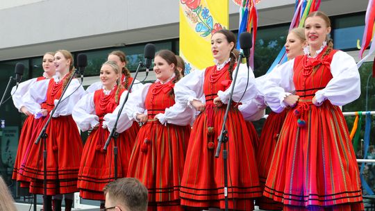 "Przyszliśmy Rzeszowiacy". Koncert i warsztaty plastyczne dla dzieci