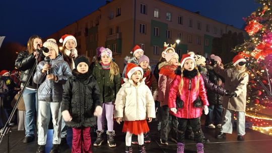 Radosny czas rozpoczęty. Mikołaj pojawił się w Mielcu Radosny czas rozpoczęty. Mikołaj pojawił się w Mielcu