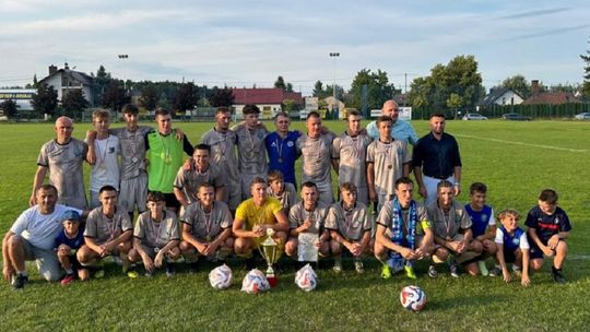 Reprezentacja Podborza zdobyła piłkarski Puchar Burmistrza Radomyśla Wielkiego