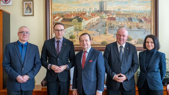 Rozwój Regionalny W Tarnobrzegu o kolei lasowiackiej i nowoczesnej infrastrukturze