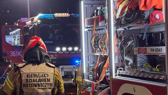 Służby w powiecie mieleckim postawione na nogi. Wypadek pod Przecławiem i pożar w Radomyślu Wielkim