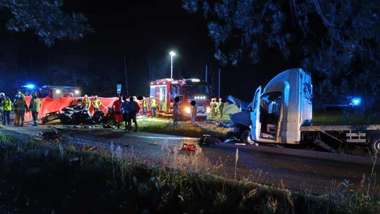 Śmiertelny wypadek w miejscowości Trześń. Wcześniej doszło do policyjnego pościgu!