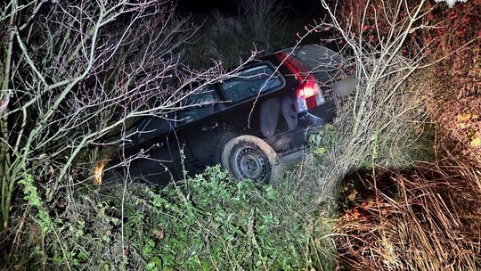 Udawał nieprzytomnego, by uniknąć więzienia [wideo]