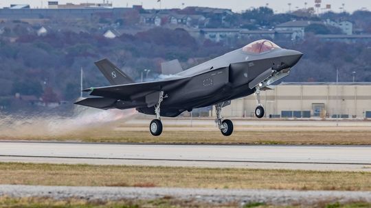 Wiązki do myśliwca F-35 będą powstawać w PZL Mielec