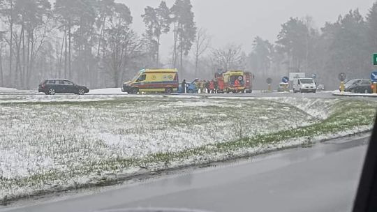 Wypadek na obwodnicy. Jedna osoba trafiła do szpitala