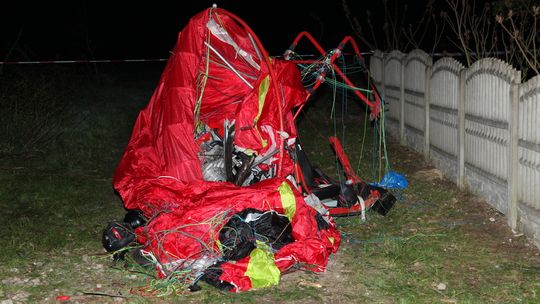 Wypadek paralotni w Knapach. Jedna osoba nie żyje, druga w szpitalu