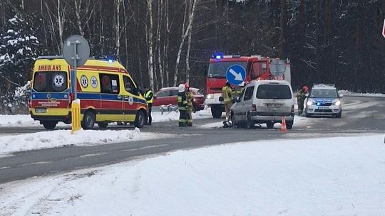 WYPADEK. Pas w kierunku Mielca zablokowany. Jedna osoba w szpitalu