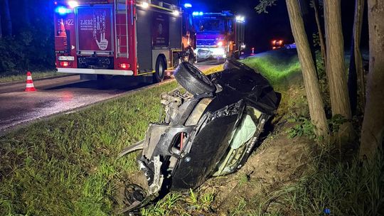 WYPADEK w miejscowości Ruda. Kierowca nie wyhamował