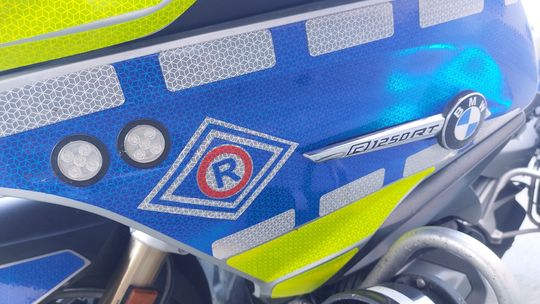 Zatrzymane prawo jazdy, 5 tysięcy zł mandatu i 15 punktów karnych dla kierującej BMW