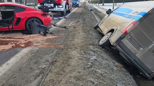 Zdarzenie z udziałem trzech pojazdów na DK 19 Zdarzenie z udziałem trzech pojazdów na DK 19