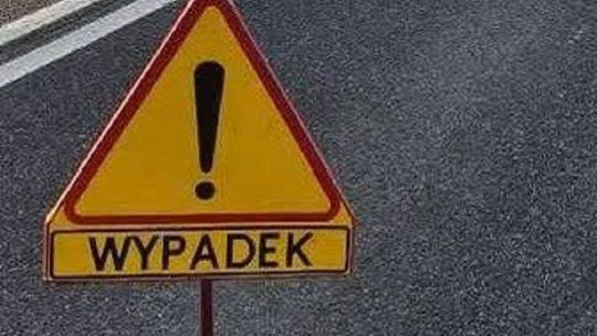 Zderzenie motocyklisty i samochodu osobowe w Mielcu przy ul. Sienkiewicza