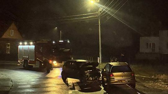Zderzenie samochodów w Tuszymie. Są ranni