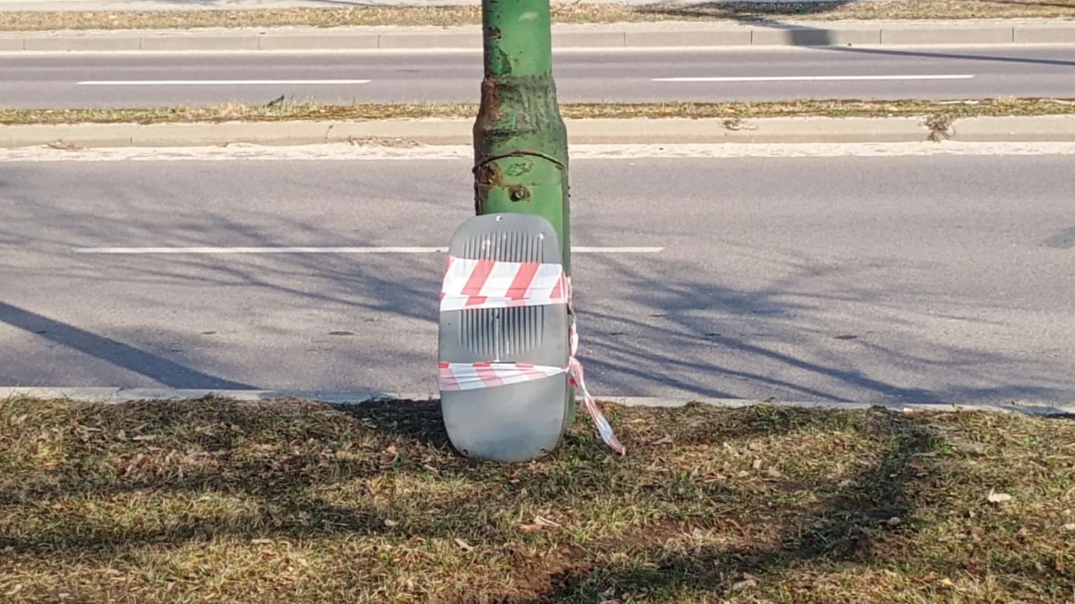 Awaria lampy ulicznej w Mielcu. Interweniowali strażacy