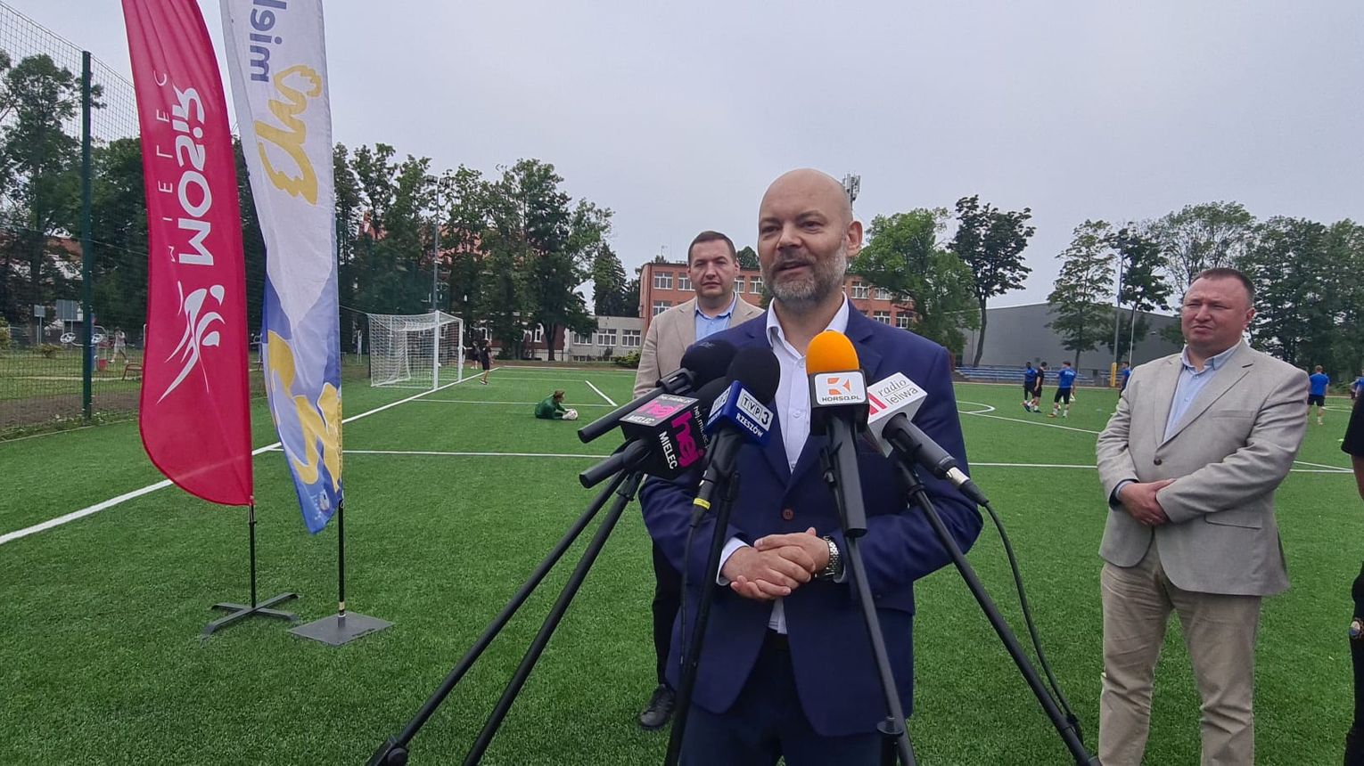 Boiska Gryf Mielec oficjalnie oddane do użytku- VIDEO