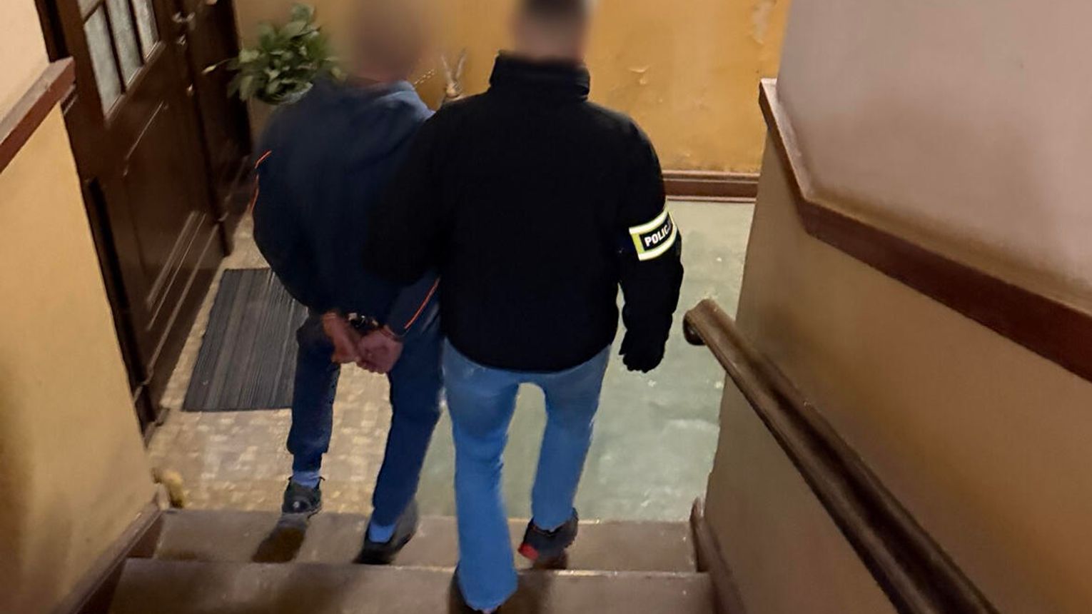 Byli poszukiwani listami gończymi – zatrzymali ich podkarpaccy policjanci